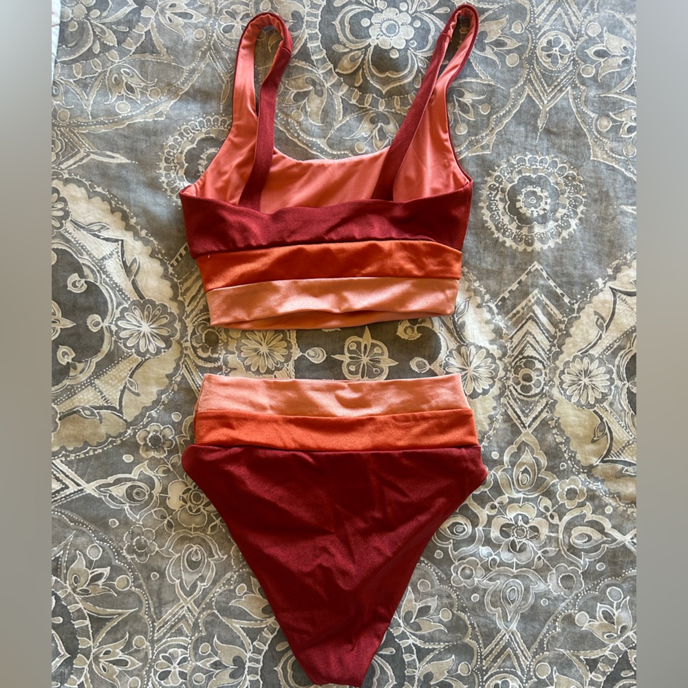 Beach Riot Two Piece Bikini - Color block Swimsuit - Picture 2 of 6
